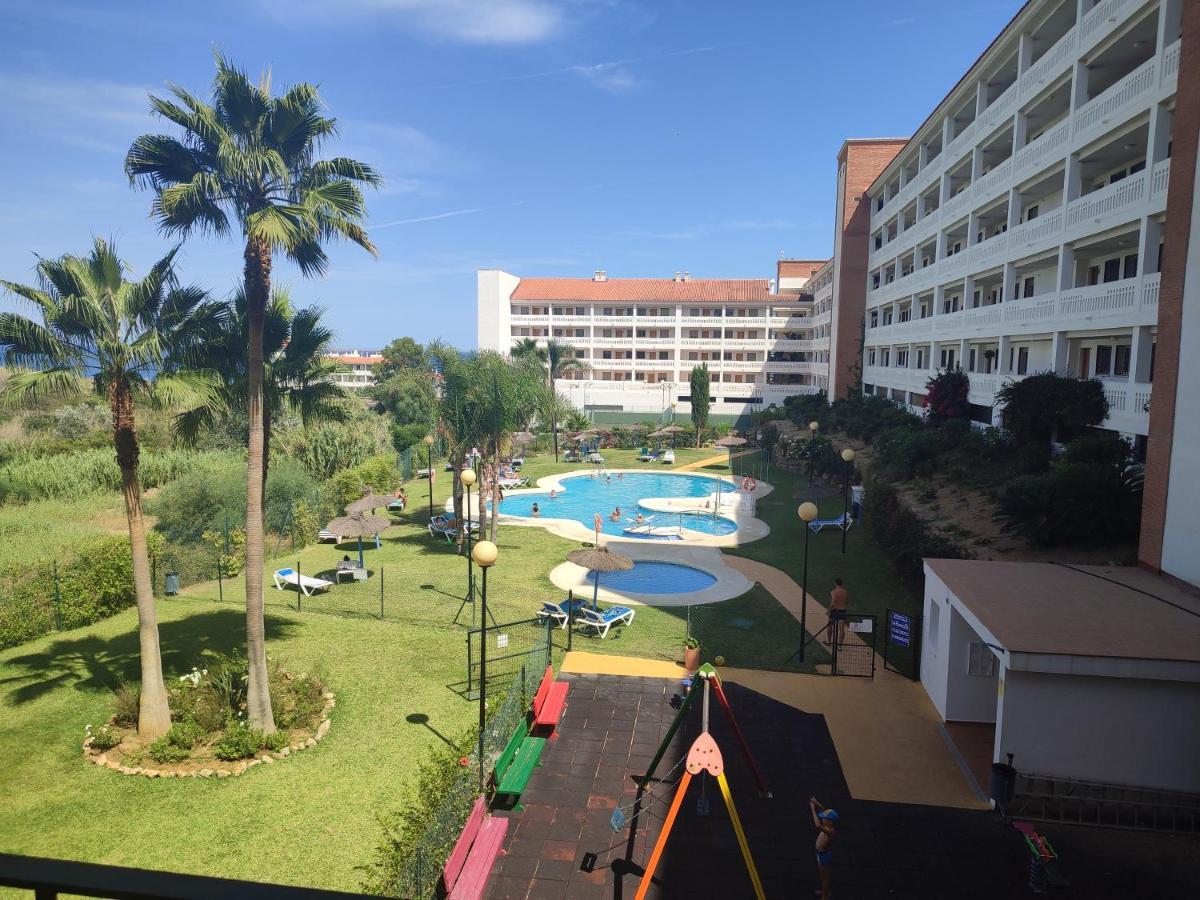 Apartamento Junto A La Playa Zona Tranquila Manilva Ngoại thất bức ảnh